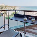 Beachfront Smart Homes By Marty's 4* サニービーチ