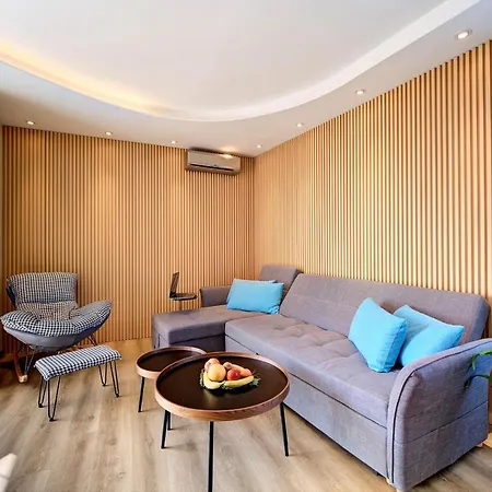 Aparthotel Beachfront Smart Homes By Marty's 4*