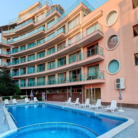 Beachfront Smart Homes By Marty's Apartahotel Sunny Beach