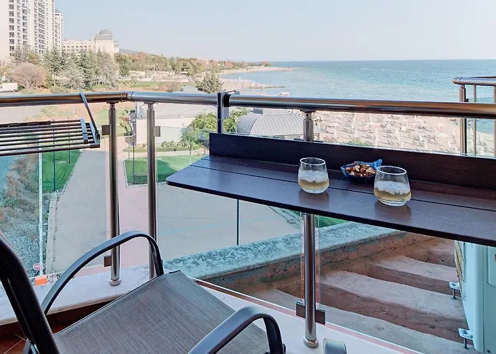 Beachfront Smart Homes By Marty's 4* Slantchev Briag